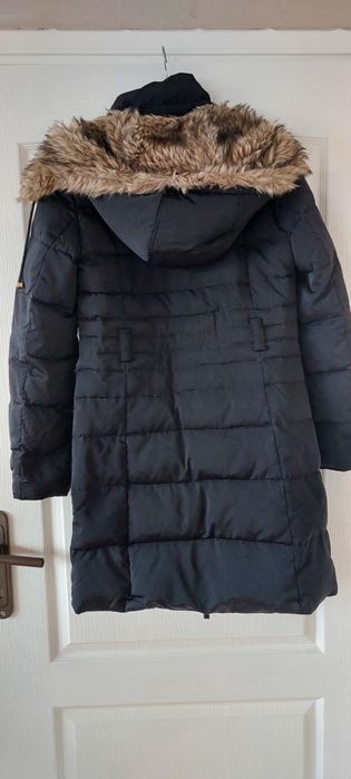 Зимно яке Mango.