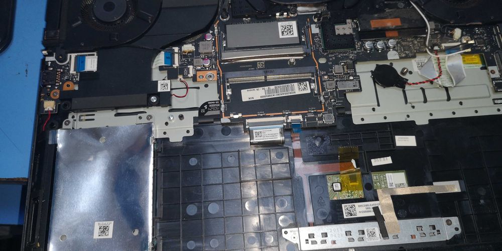 Vand laptop Lenovo Legion Y740-17IRHg