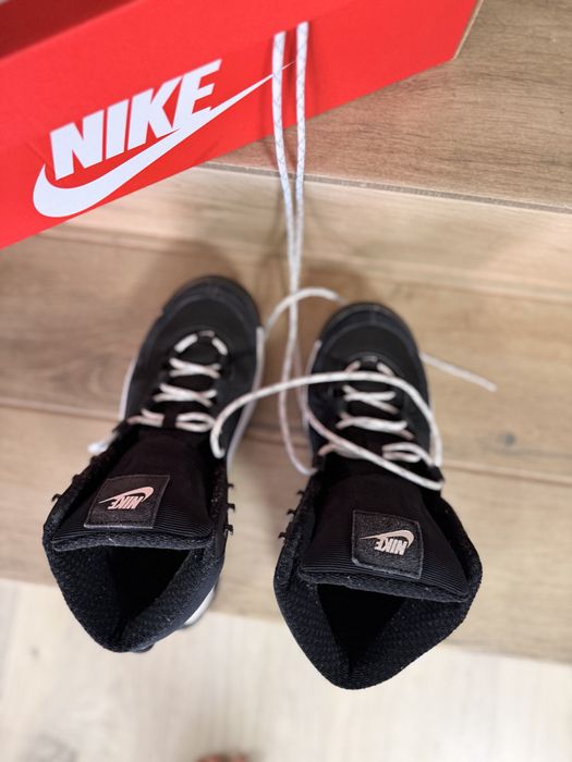 NIKE Зимни обувки