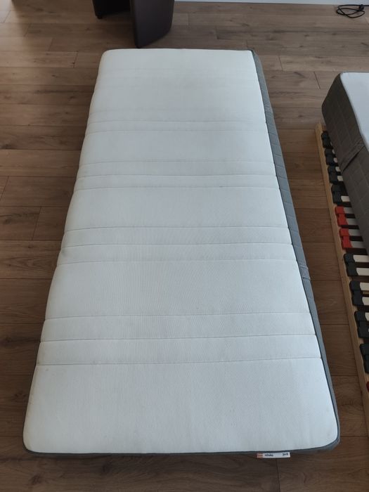 Saltele pat  90x200x25