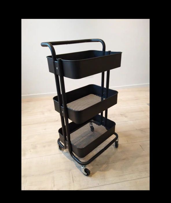 Железная тележка помощница на колёсиках