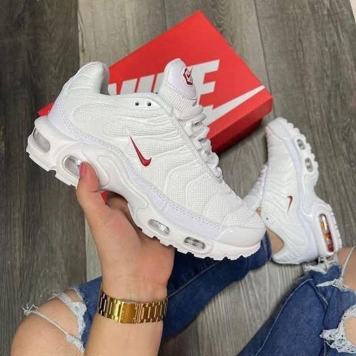 Adidasi dama calitate preimum