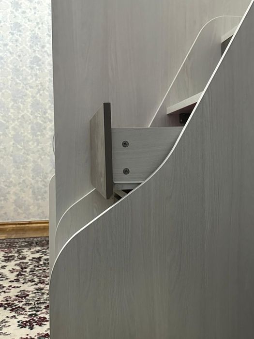 Двухяроссная кровать(гарнитур)