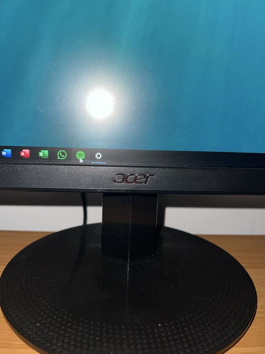 Vând PC office Lenovo ThinkCentre