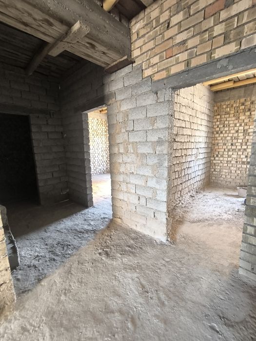 Hovli sotiladi 3 sokt