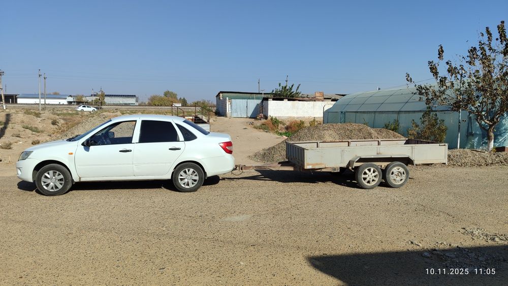 Lada granta pritsepi bilan sotiladi