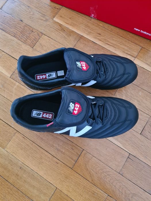 Професионални бутонки New Balance номер 40