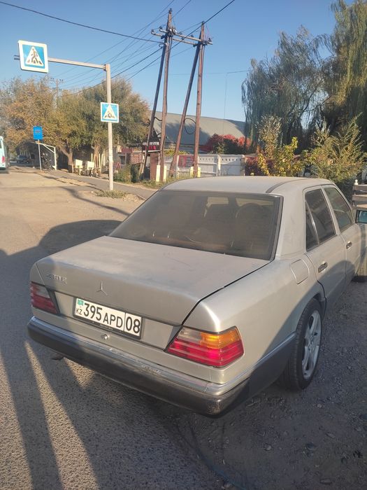 Mercedes Benz w124