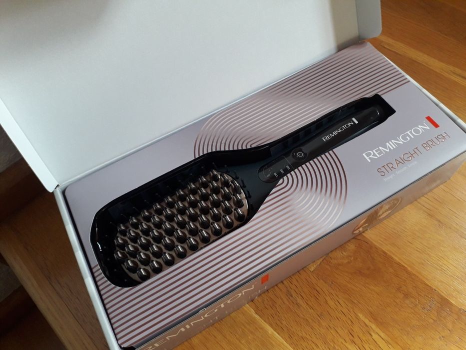 Четка за изправяне на коса REMINGTON