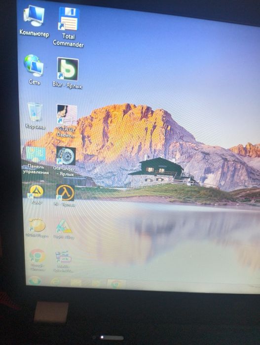 Срочно продаётся компьютер ноутбук