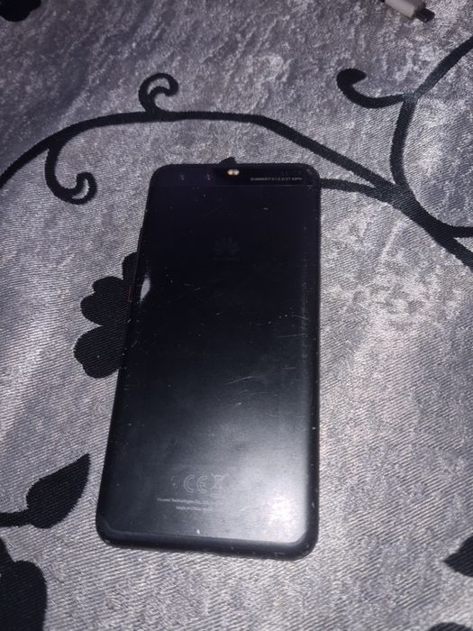 Vând huawei p10 ...