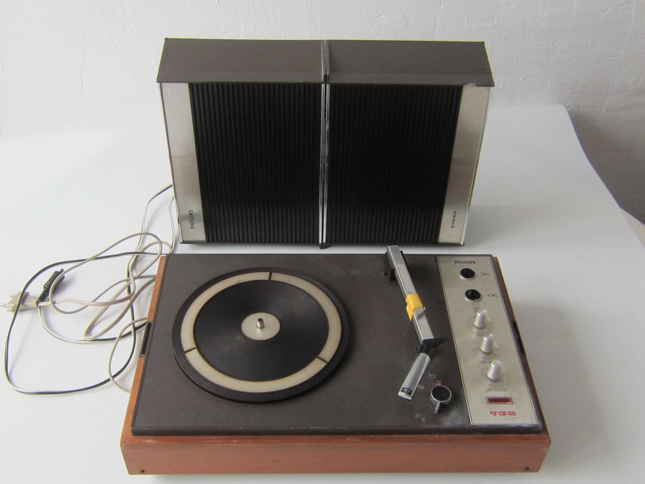Грамофон -- Philips