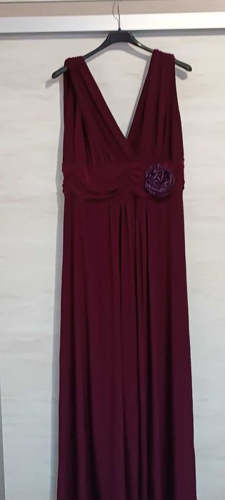 Официални рокли в отлично състояние Обличани са само по веднъж.