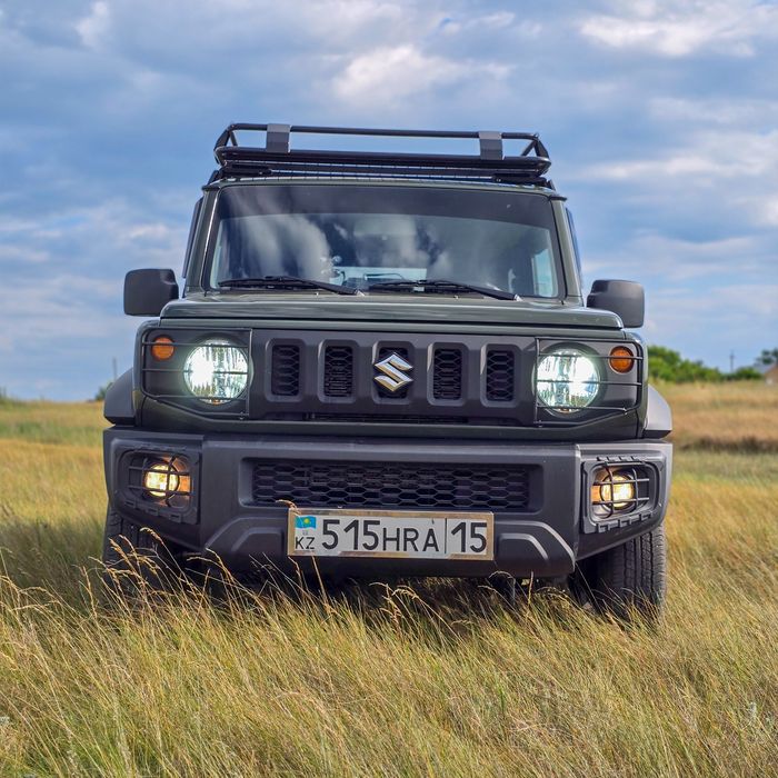 Suzuki Jimny 2023