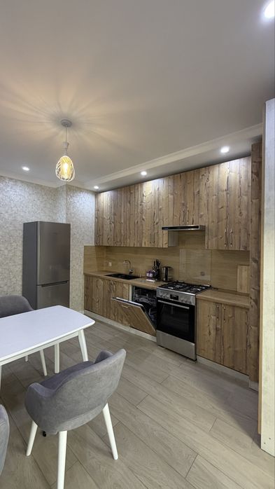 Сдам просторную новую кв-ру в ЖК NRG Мирзо-улугбек Сайрам буз базар