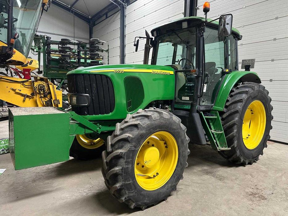 Tractor John Deere 6520SE