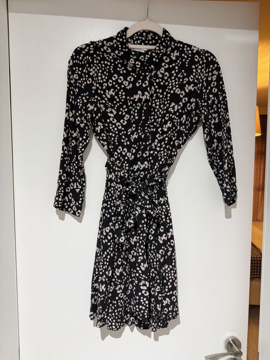 Рокля Зара размер M – стилна и удобна