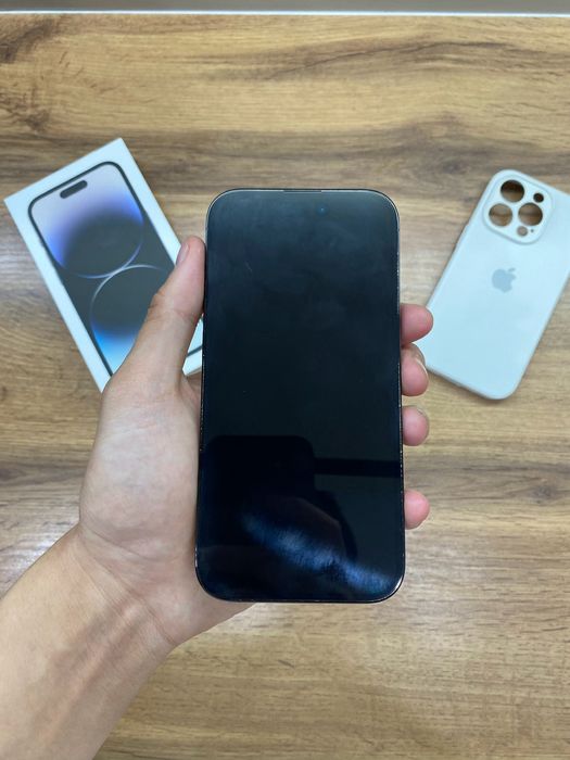 Продам Айфон 14про