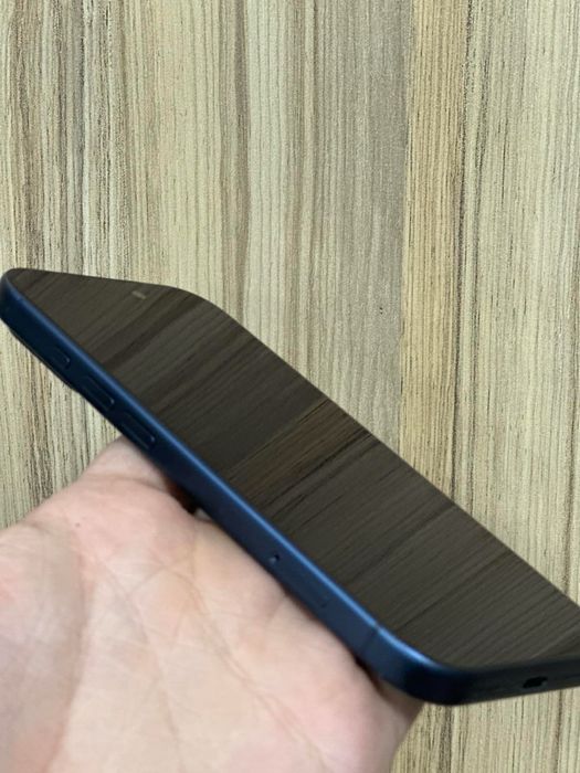 Iphone 17 PRO / в гаранция / пълен комплект