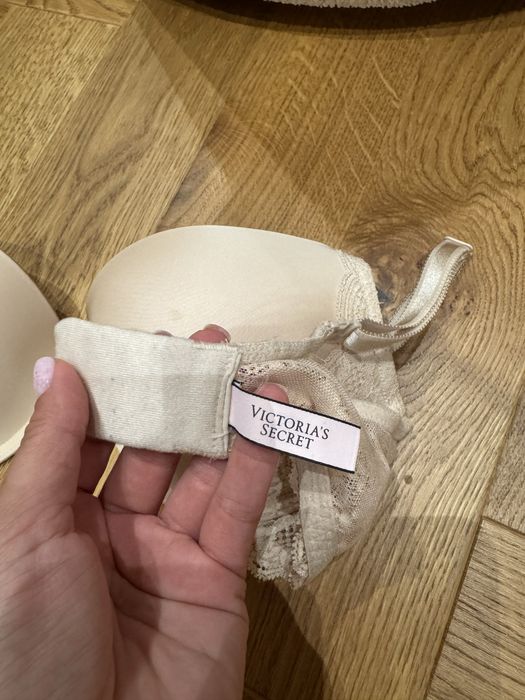 Sutien Victoria’s Secret marimea M
