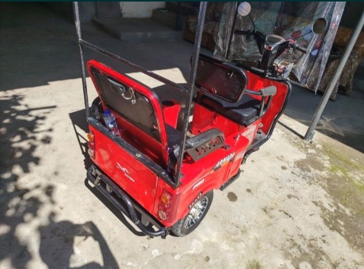 Трицикл Armada Motors sotiladi