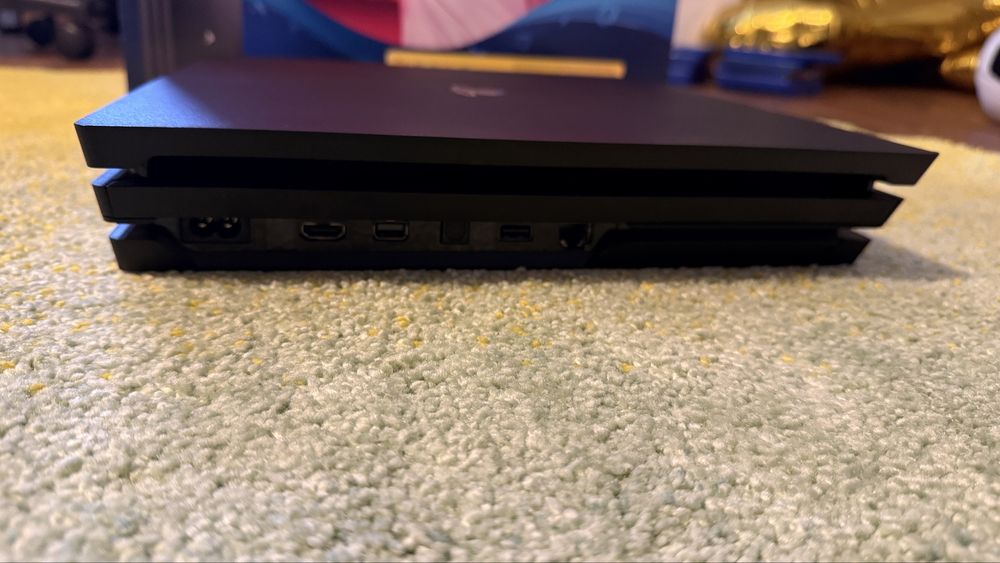 Ps4 pro 1tb cuh 7216b