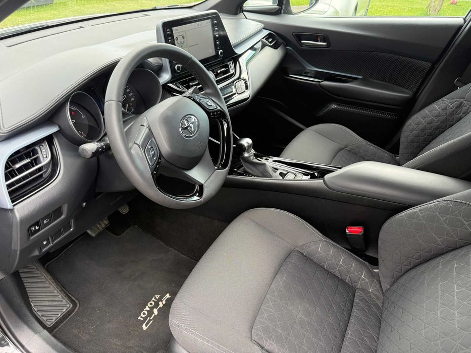 Toyota C-HR Hybrid 1.8 Trend 2020 Senzori Parcare Incalzire Scaune