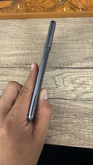 Samsung s21 (корей нұсқасы)