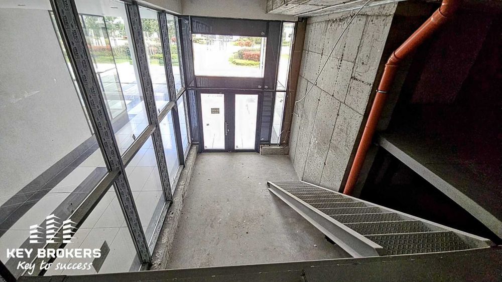 Дава се под наем Офис в Бургас, Славейков - 93 кв.м за 1122 € - Снимка #6