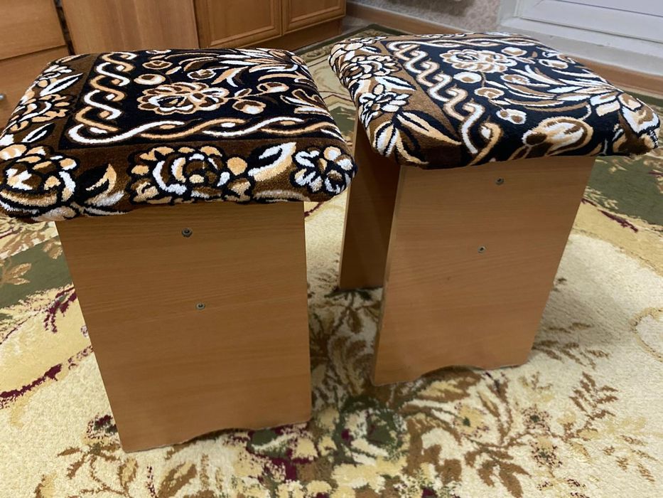 Продам табуретки