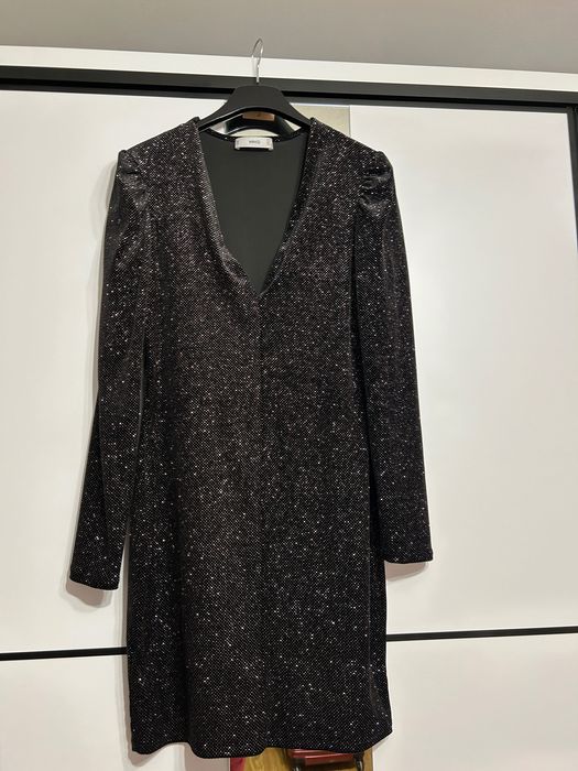 Rochie neagră cu sclipici