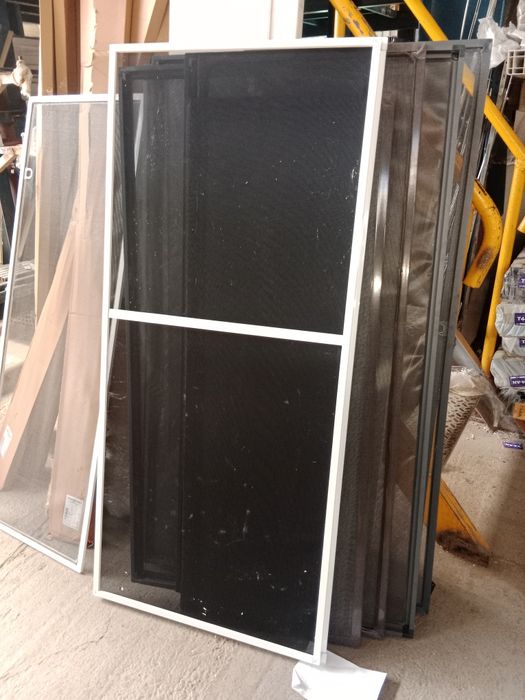 Москитная сетка на окна и двери