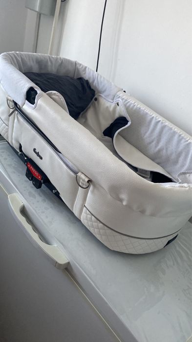 Продам детскую коляску
