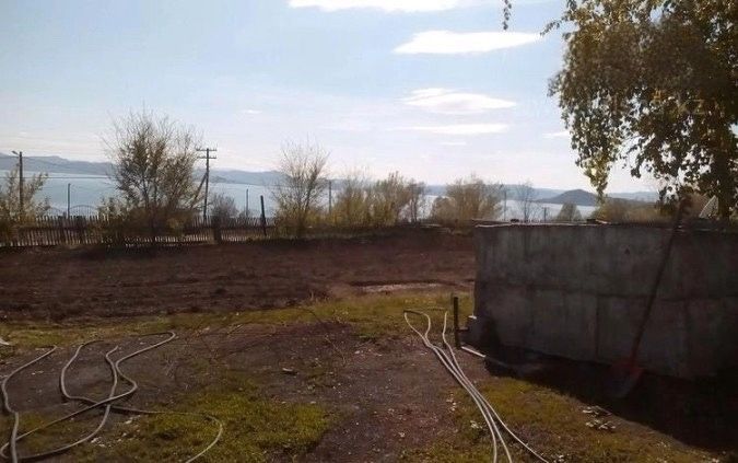 Двухквартирный дом