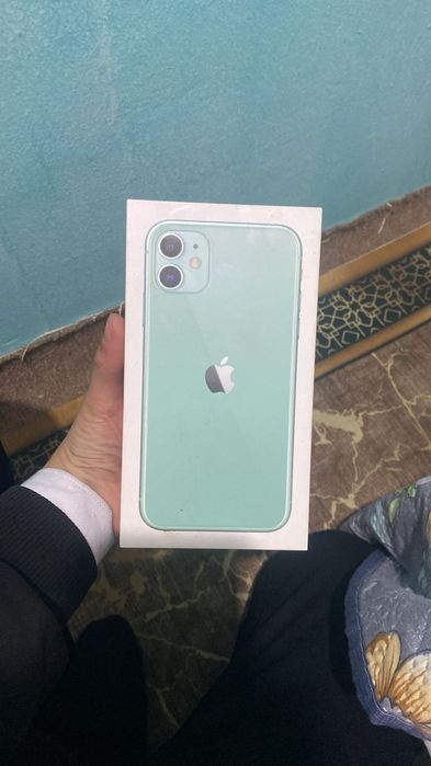 Продам айфон 11 128 гигабайт