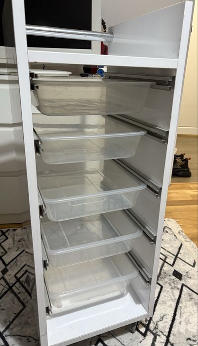 Помощни фризьорски колички