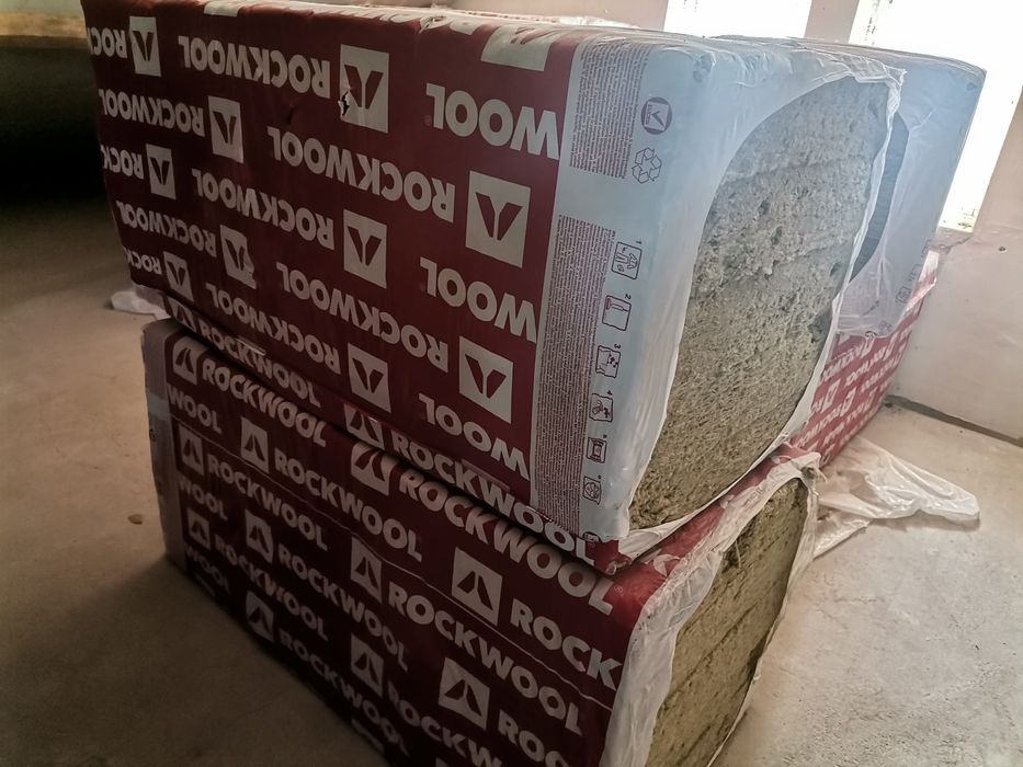 Vata bazaltica Rockwool Multirock de 10 cm. si 12 cm., in baxuri sigilate
