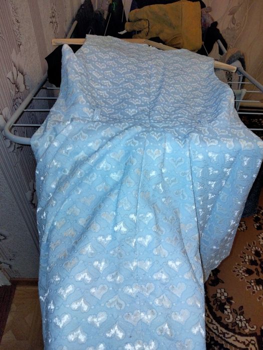 Продам платье одевала 1 раз размер 42 44