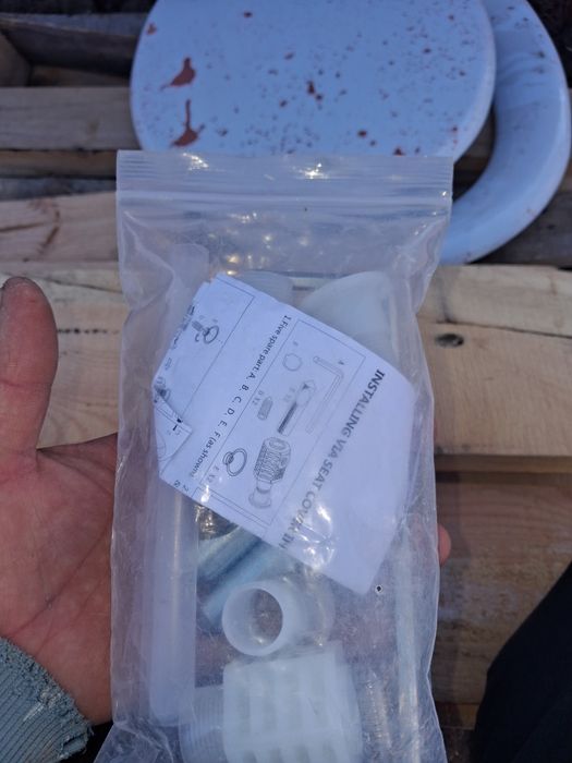 Крепеж для инсталляция