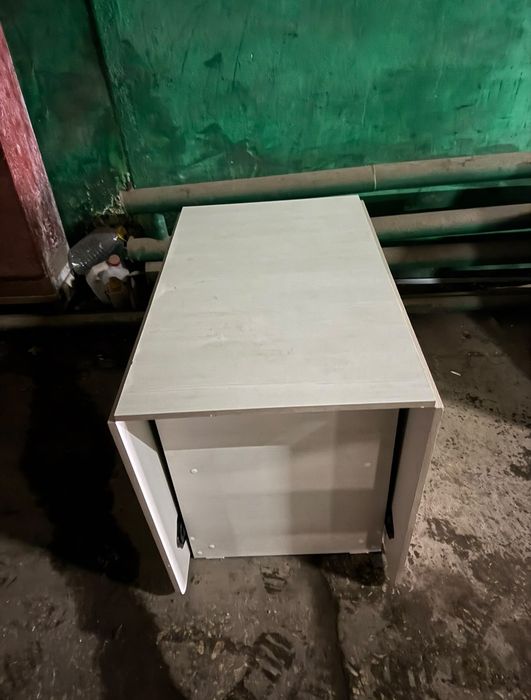 Продам стол недорого