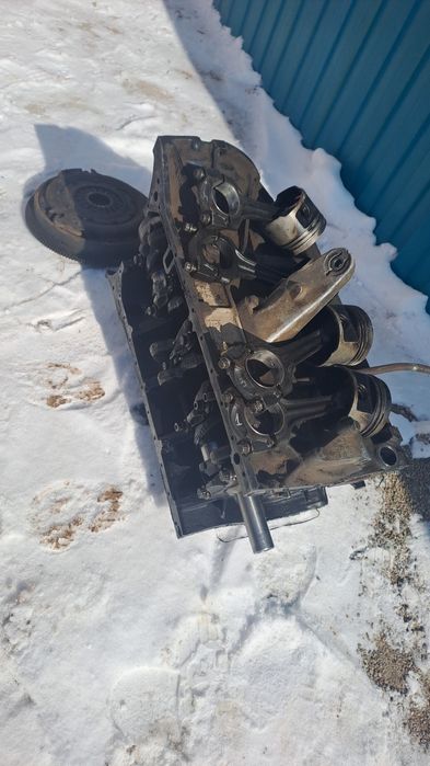 Мерс двигатель на запчасти М 102