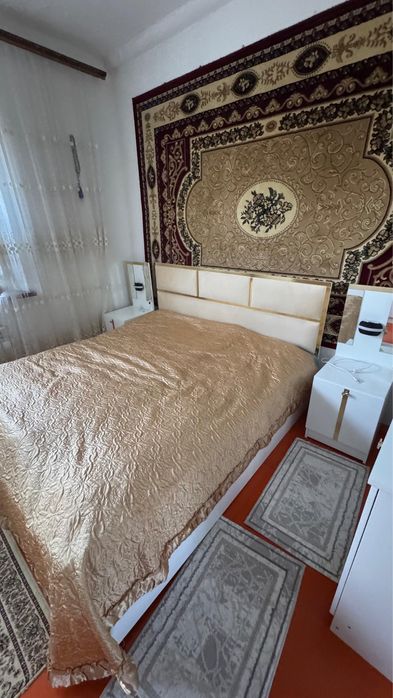 Спальный гарнитур бу