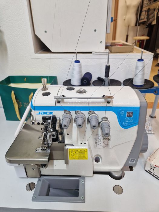 Продается новое оборудование для ателье