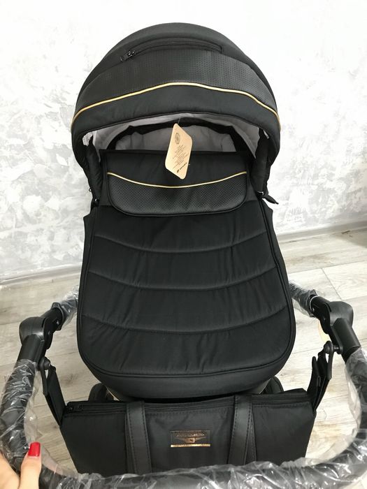 Продам коляску Adamex