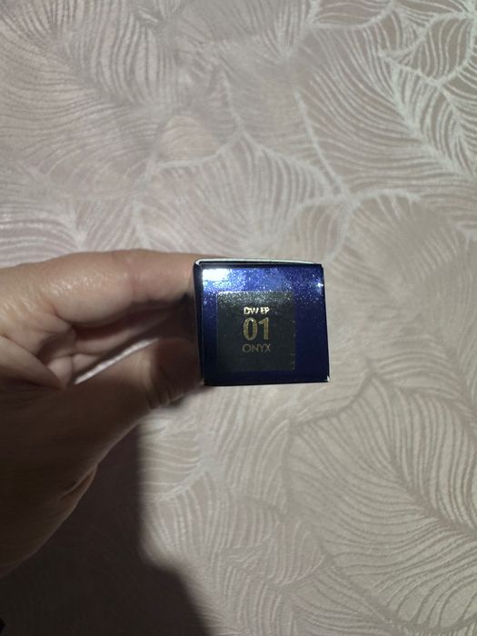 ESTÉE Lauder  молив