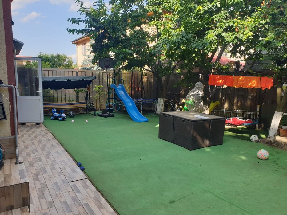 Vind casa zona liceul 9