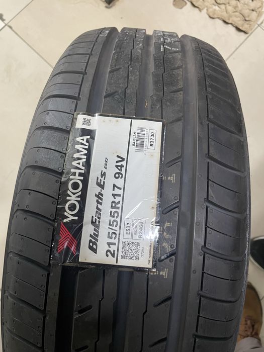 Продам летние шины, Yokohama BluEarth ES32 215/55 R17 94 V