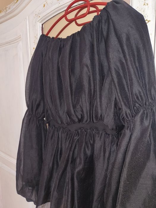 Ефирна черна тюлена блуза