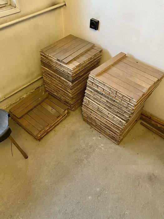 Стар паркет масив дъб 25кв.м. + изрезки/подпалки 5кв.м.