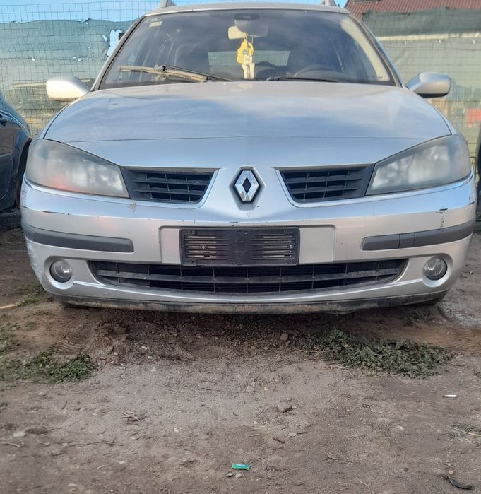 Dezmembrez Renault laguna 2 facelift 1.6 benzina